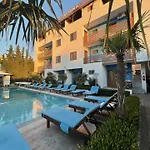 Hotel Athina