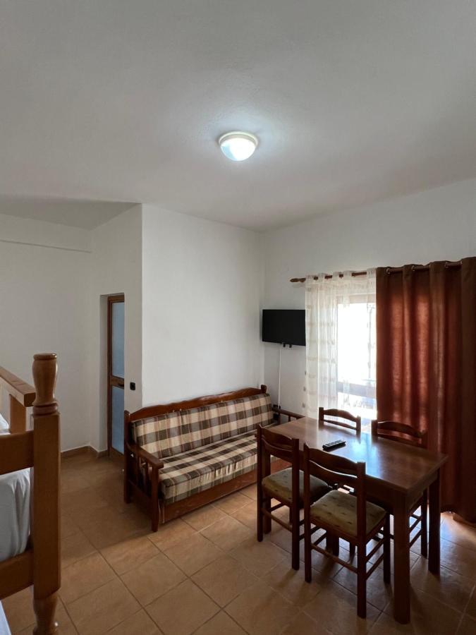 Hotell Athina Velipojë